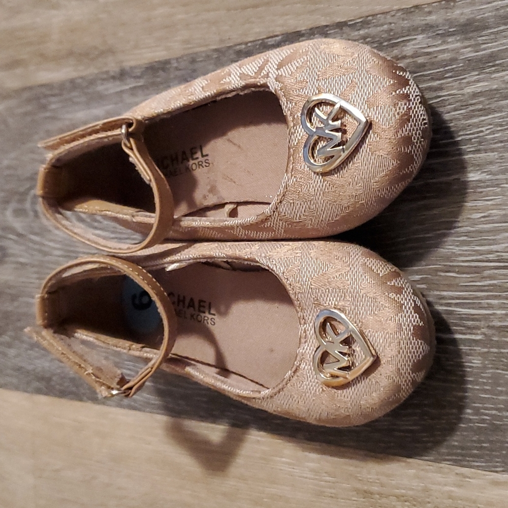 Micheal Kors baby flats size 6